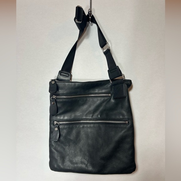 margot Handbags - Margot Black Soft Leather 3 Zippered Pocket Crossbody Bag